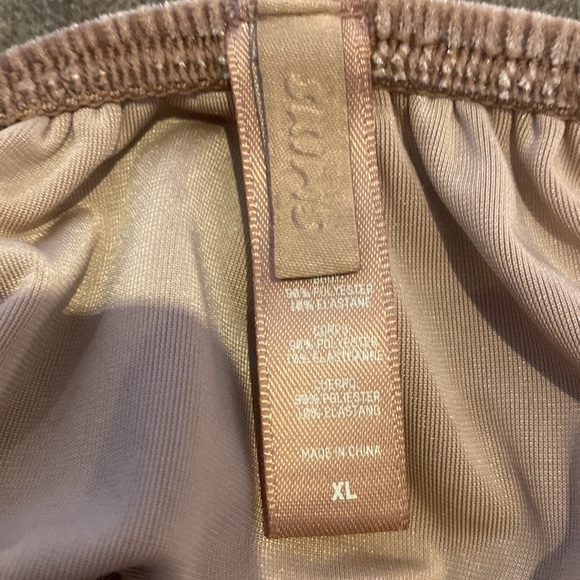 NWOT - never worn in excellent condition - Picture 4 of 4